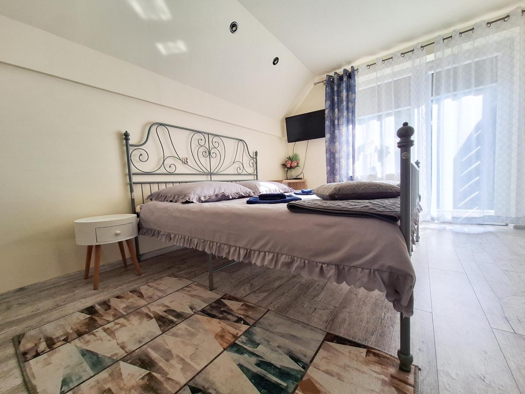 Noclegi Fregata - Pokoje Goscinne W Solinie 661-459-339 Solina  Buitenkant foto